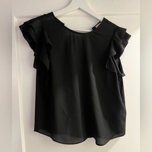 Aritzia Babaton blouse